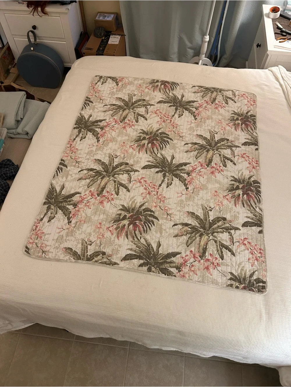 Tommy Bahama Tropical Palm Quilt in Cream, Green and Pink